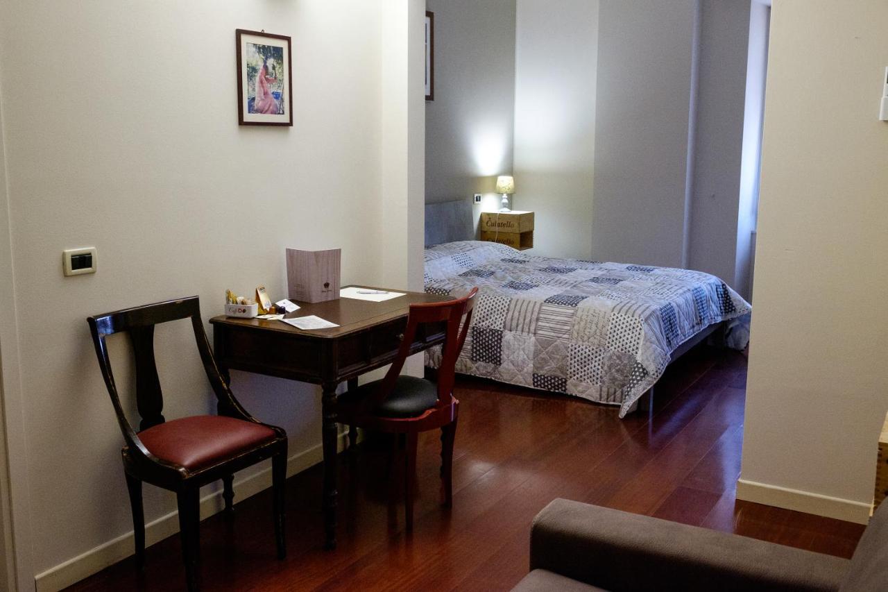 Ristorante Albergo Corona 诺维里加雷 外观 照片