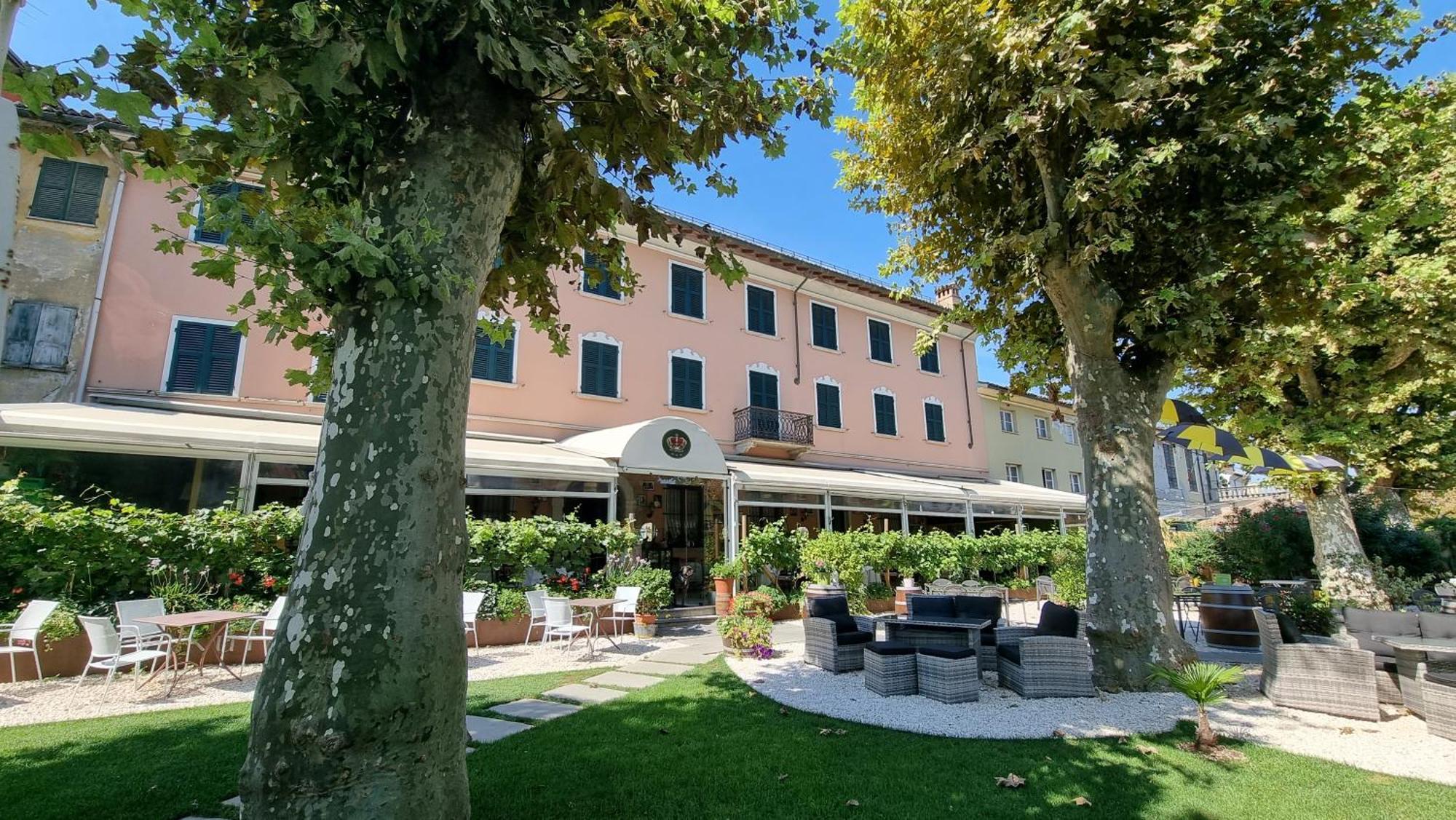 Ristorante Albergo Corona 诺维里加雷 外观 照片